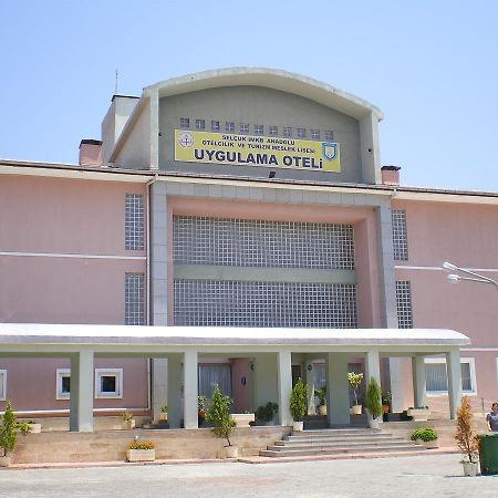 Selcuk Uygulama Oteli̇ Exterior foto